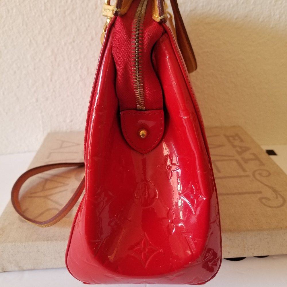 Auth Louis Vuitton Vernis Brea Mm Bag - Picture 13 of 16